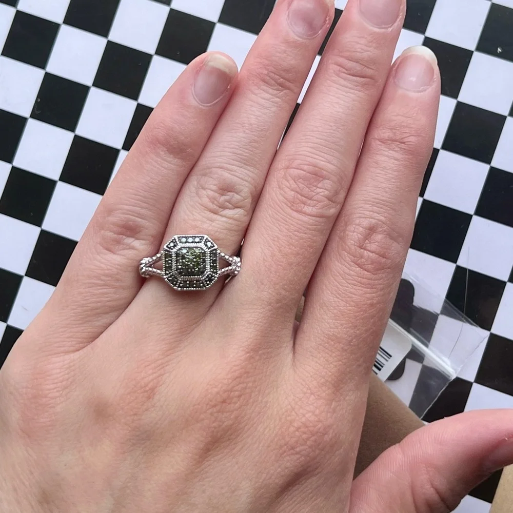 JS Affinity Sterling Silver & Pave Green Diamond Ring π - Picture 13 of 14